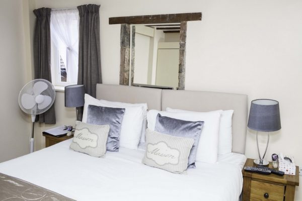 Room Five 4 The Castle Inn Hotel, Bamber, Sussex