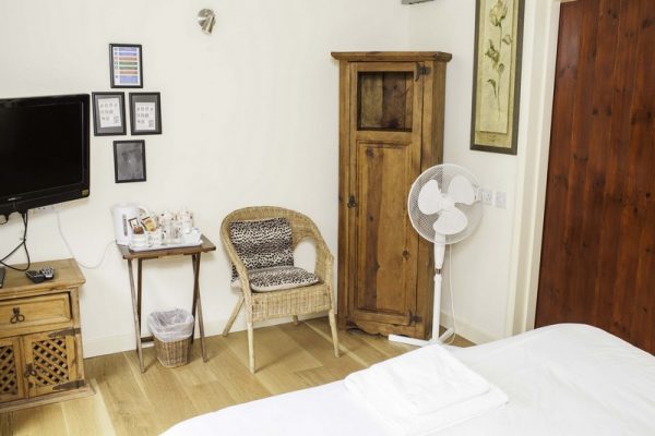 Bramber Room 3 The Castle Inn Hotel, Bamber, Sussex